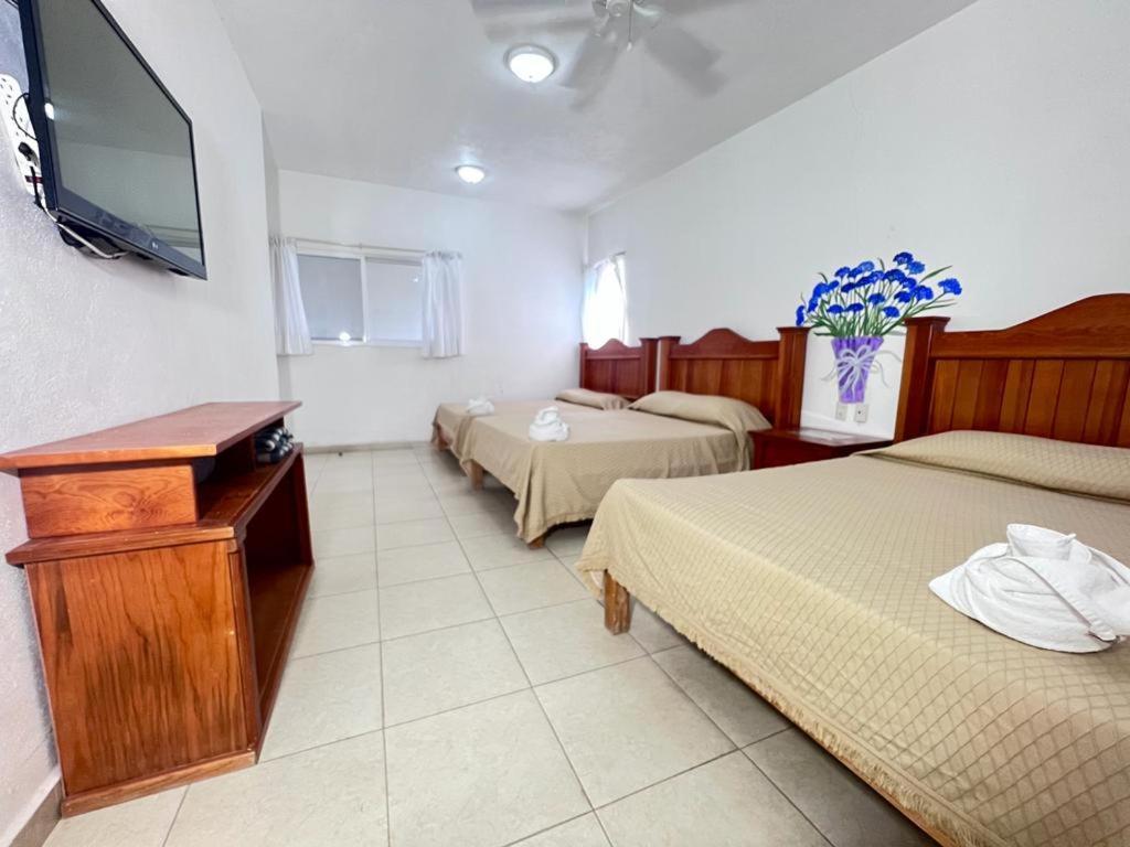 Hotel Quinta De La Rosa Cuautla  المظهر الخارجي الصورة
