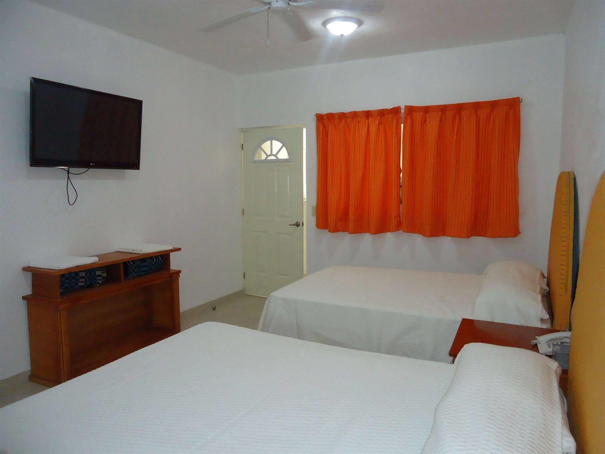 Hotel Quinta De La Rosa Cuautla  المظهر الخارجي الصورة